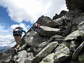 Bellissima impegnativa salita dalle Baite di Mezzeno al Monte Pradella (2626 m.) nella bella ventosa giornata del 24 luglio 2010 - FOTOGALLERY